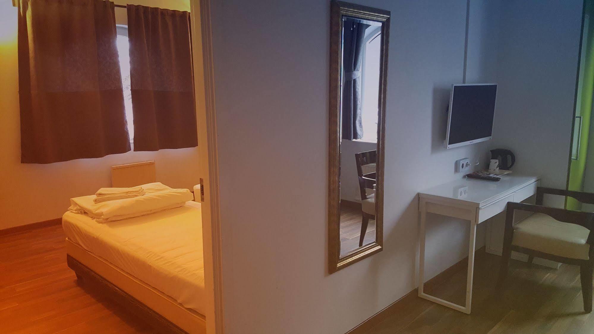Hotell Angora Sollentuna Exterior photo